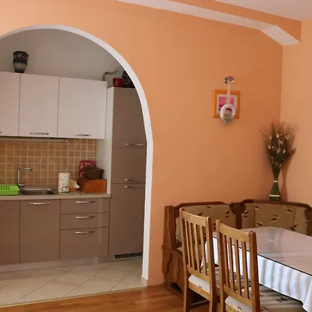 Apartman Ana *